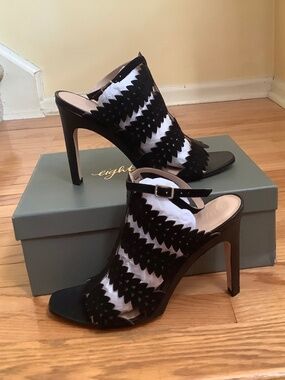 Eight Fifteen Bonfire Laser-cut Ankle Strap Leather Heeled Sandal Black SZ 10